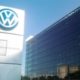 Volkswagen, annuncio choc: "Chiusura di tre stabilimenti in Germania e taglio di migliaia di posti di lavoro"